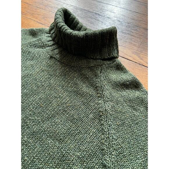 DAVID BROOKS Green Silk Crop Turtleneck Knit Sweater sz L (fits like a Small) - Picture 3 of 9